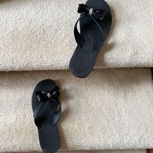 Very cute dressy flip-flops